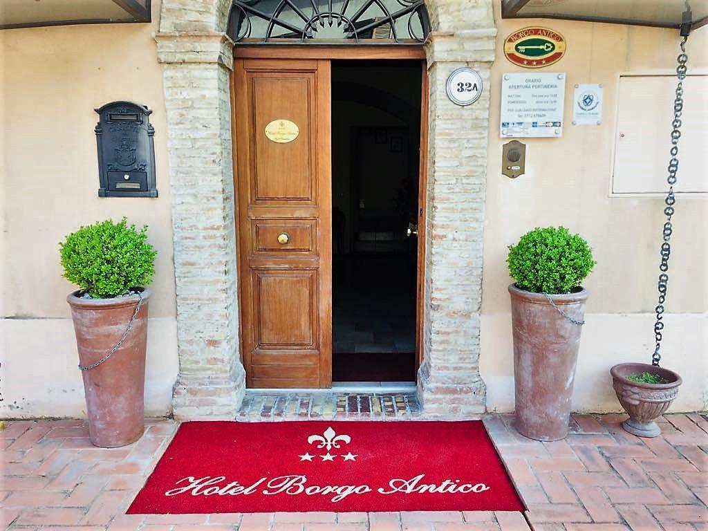 Hotel Borgo Antico Fabriano Exteriör bild